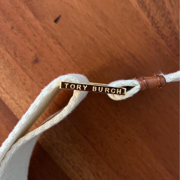 Tory Burch Removable and Adjustable Crossbody Bag Strap - Picture 4 of 6
